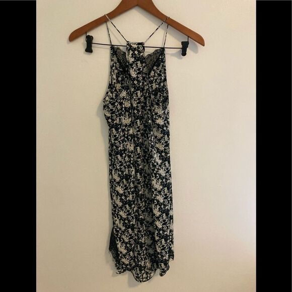 Olive‎ & oak black and white slip dress - Picture 6 of 6